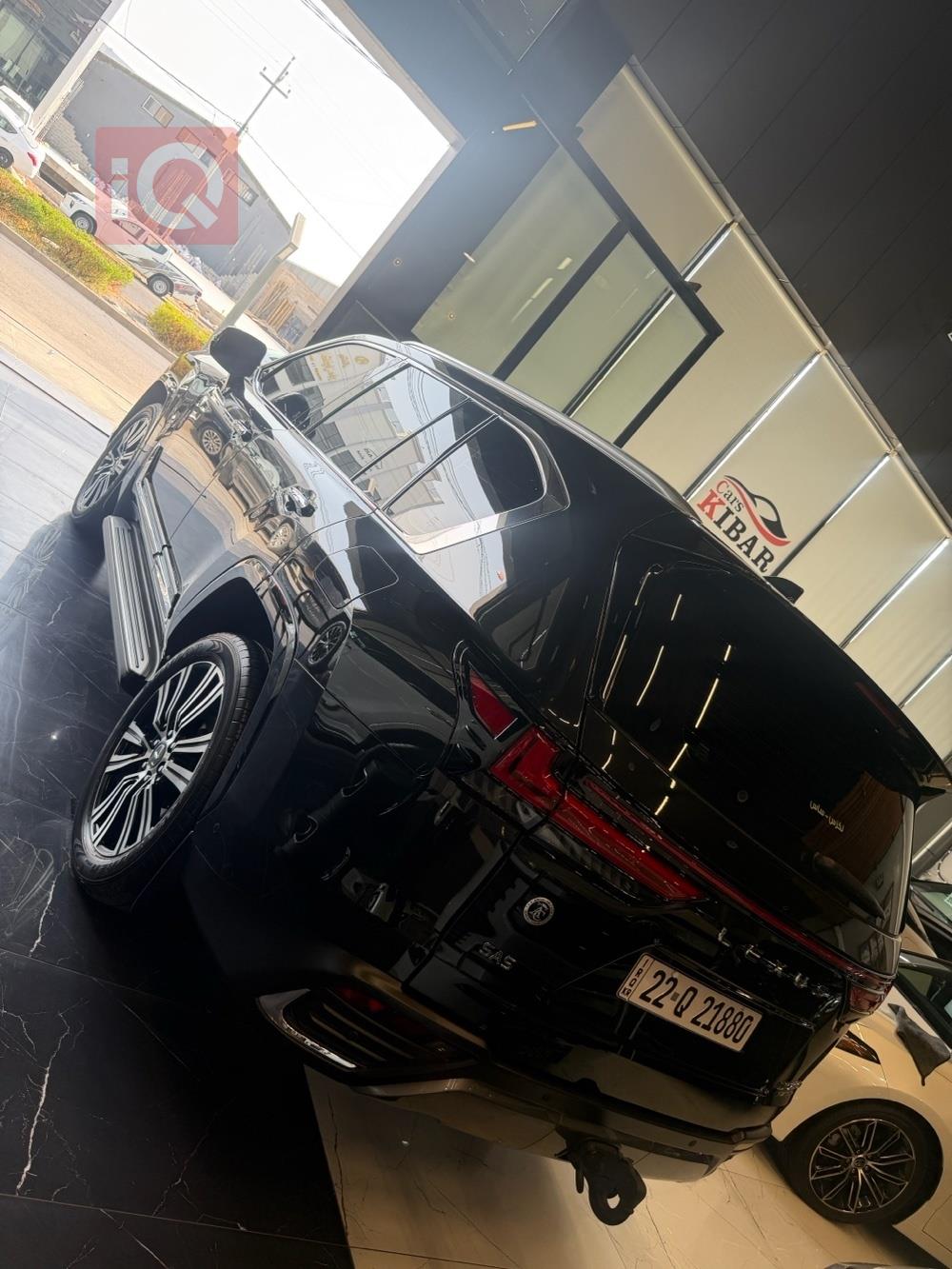 Lexus LX